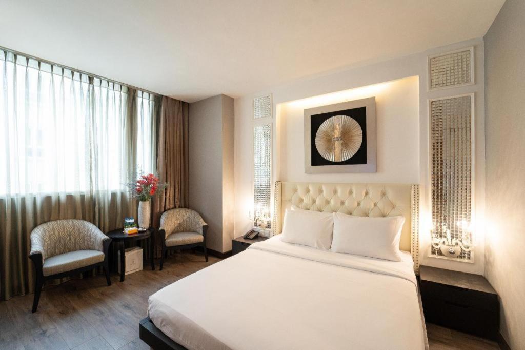 The White Hotel 8A Thai Van Lung Хошимин Екстериор снимка