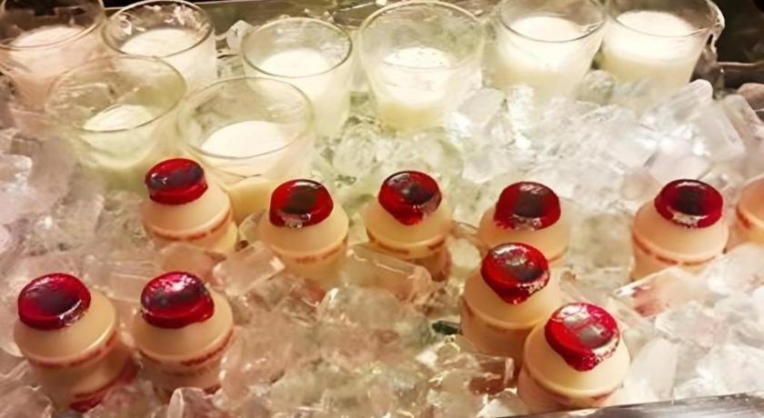 The White Hotel 8A Thai Van Lung Хошимин Екстериор снимка