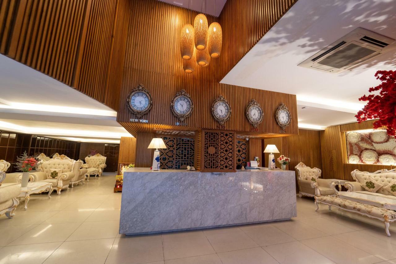 The White Hotel 8A Thai Van Lung Хошимин Екстериор снимка